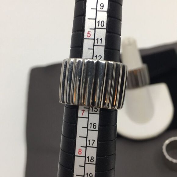 NWT Rebecca Minkoff Multi Finger Silver Tone Rings *slight tarnishing* - Picture 6 of 13